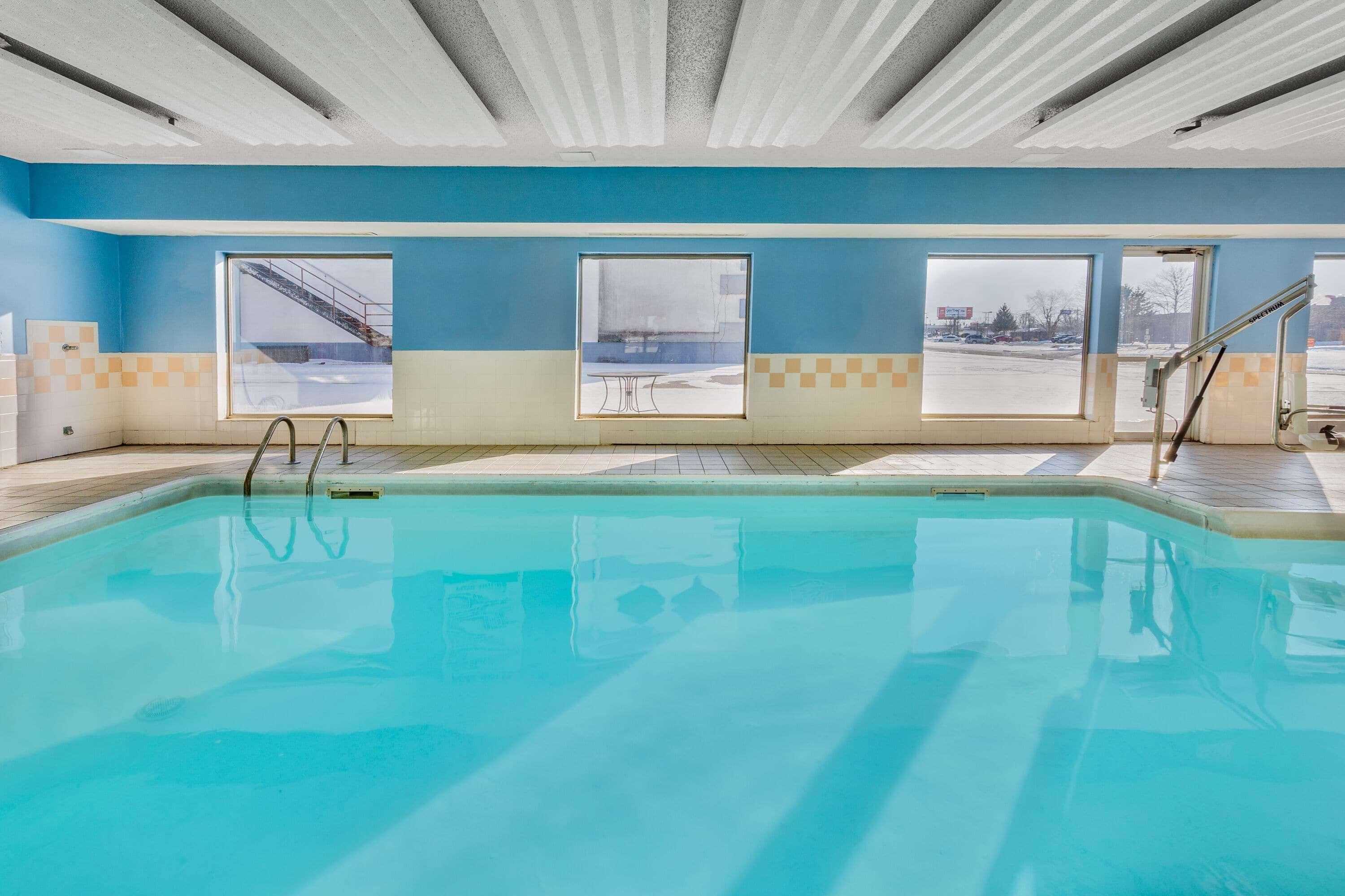 Super 8 By Wyndham Kokomo Exteriér fotografie