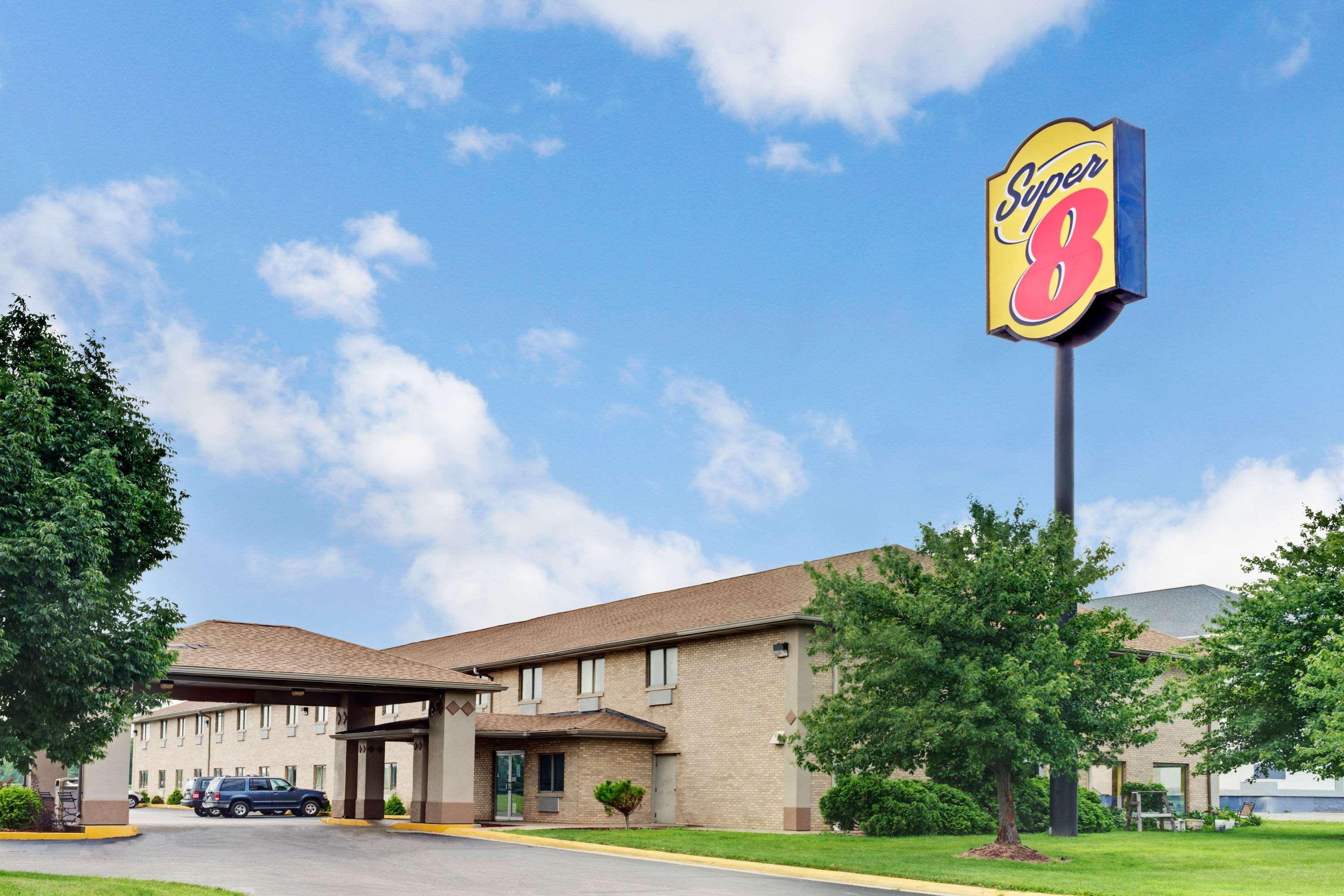 Super 8 By Wyndham Kokomo Exteriér fotografie